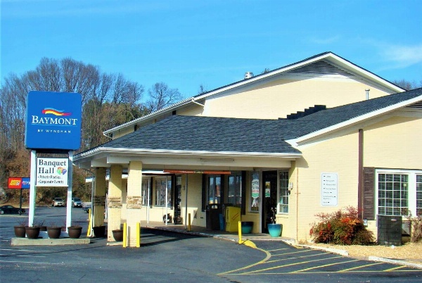 Baymont by Wyndham Front Royal Near Shenandoah National Park image 1